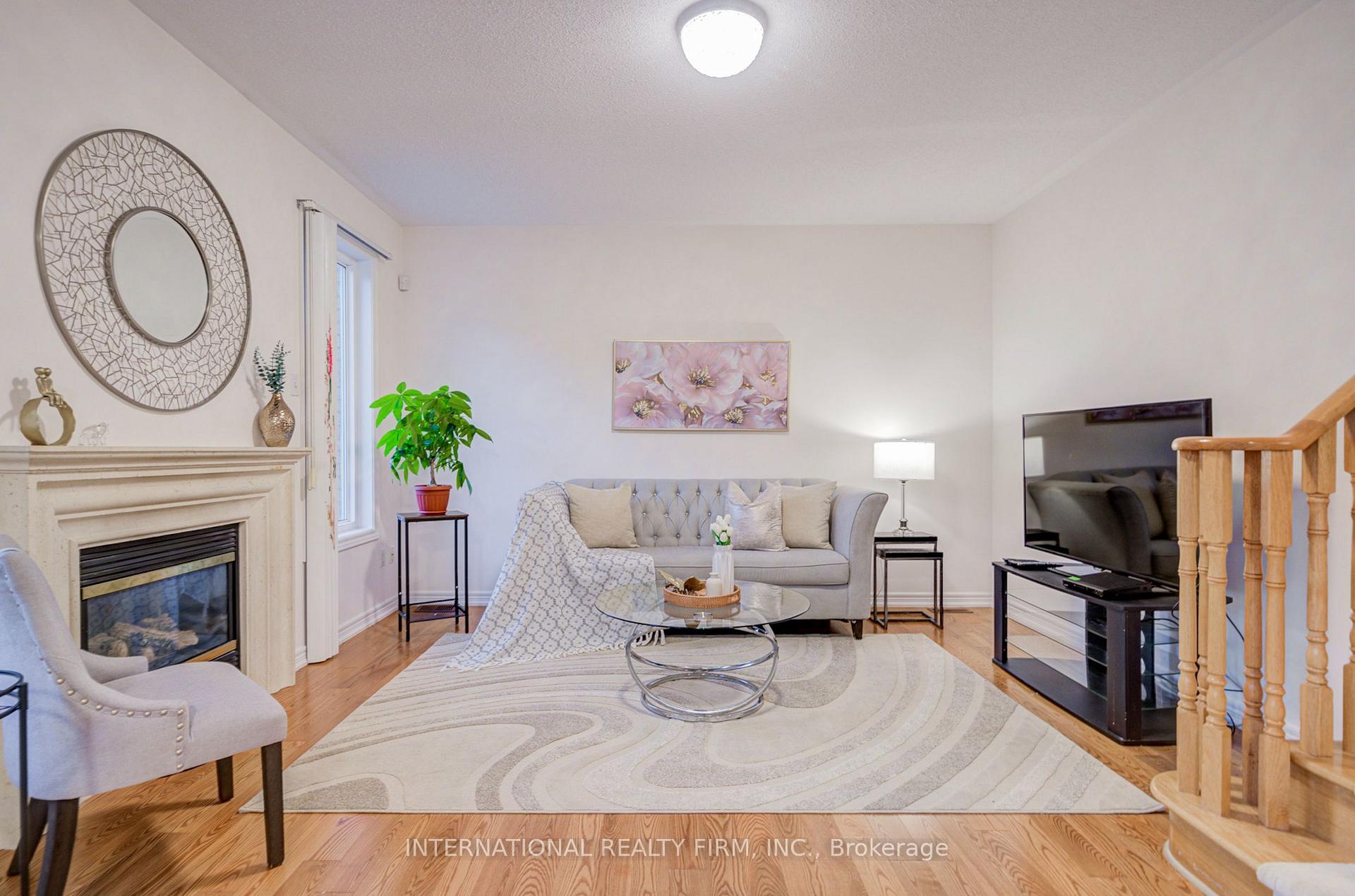 Photo 13 of 77 Saint James Avenue, Vaughan, Vellore Village — HOMEH