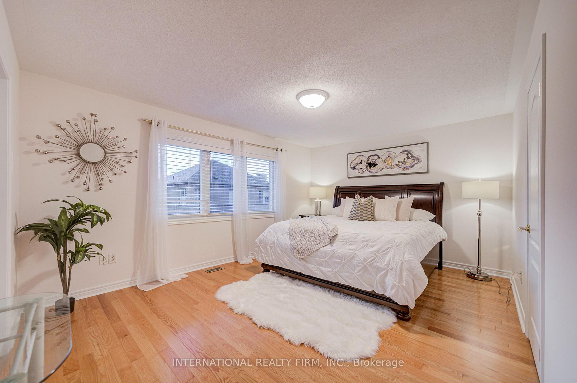 Photo 17 of 77 Saint James Avenue, Vaughan, Vellore Village — HOMEH