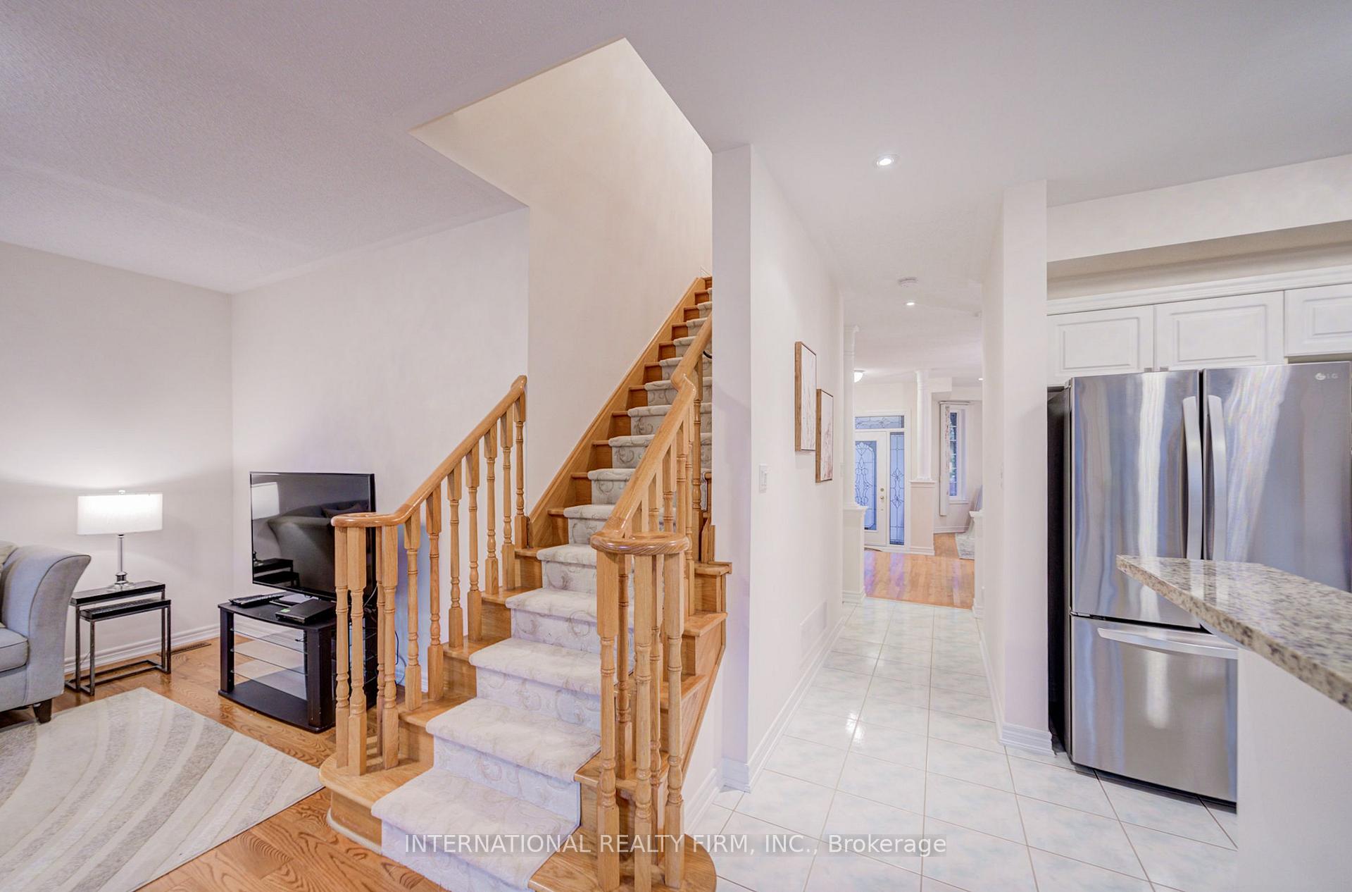 Photo 26 of 77 Saint James Avenue, Vaughan, Vellore Village — HOMEH