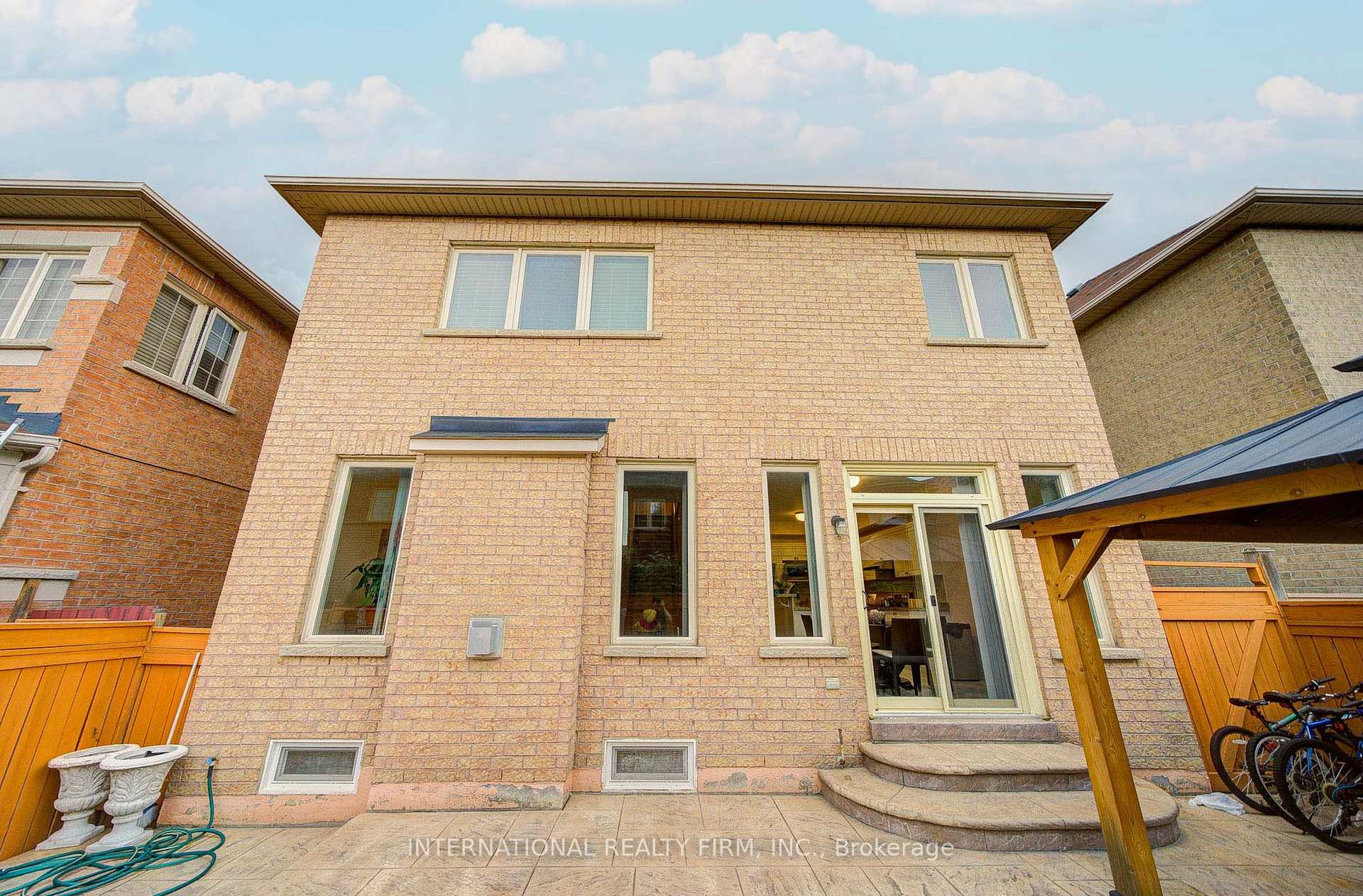 Photo 37 of 77 Saint James Avenue, Vaughan, Vellore Village — HOMEH