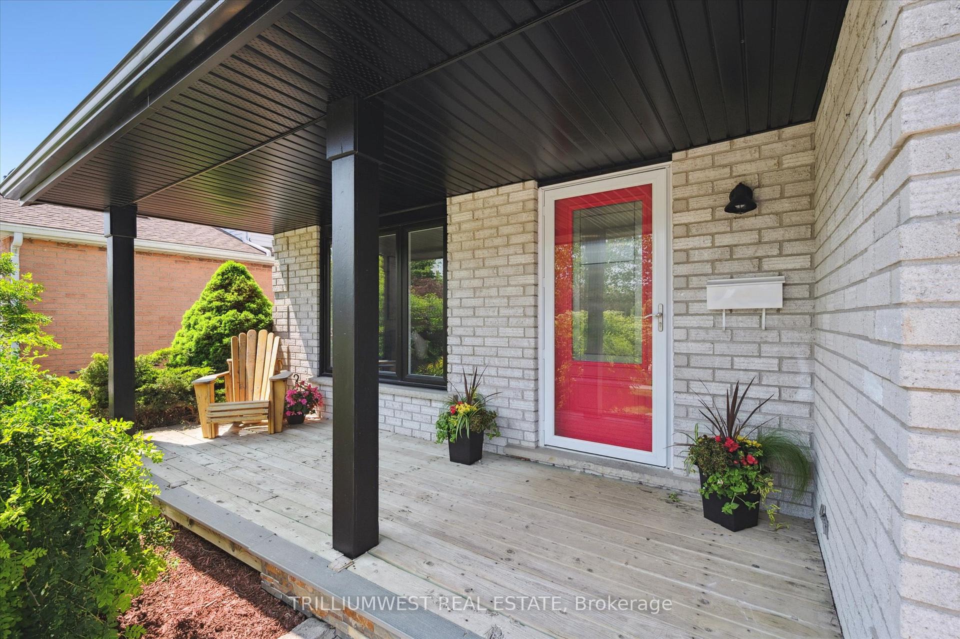 Photo 4 of 296 Conservation Drive, Waterloo — HOMEH