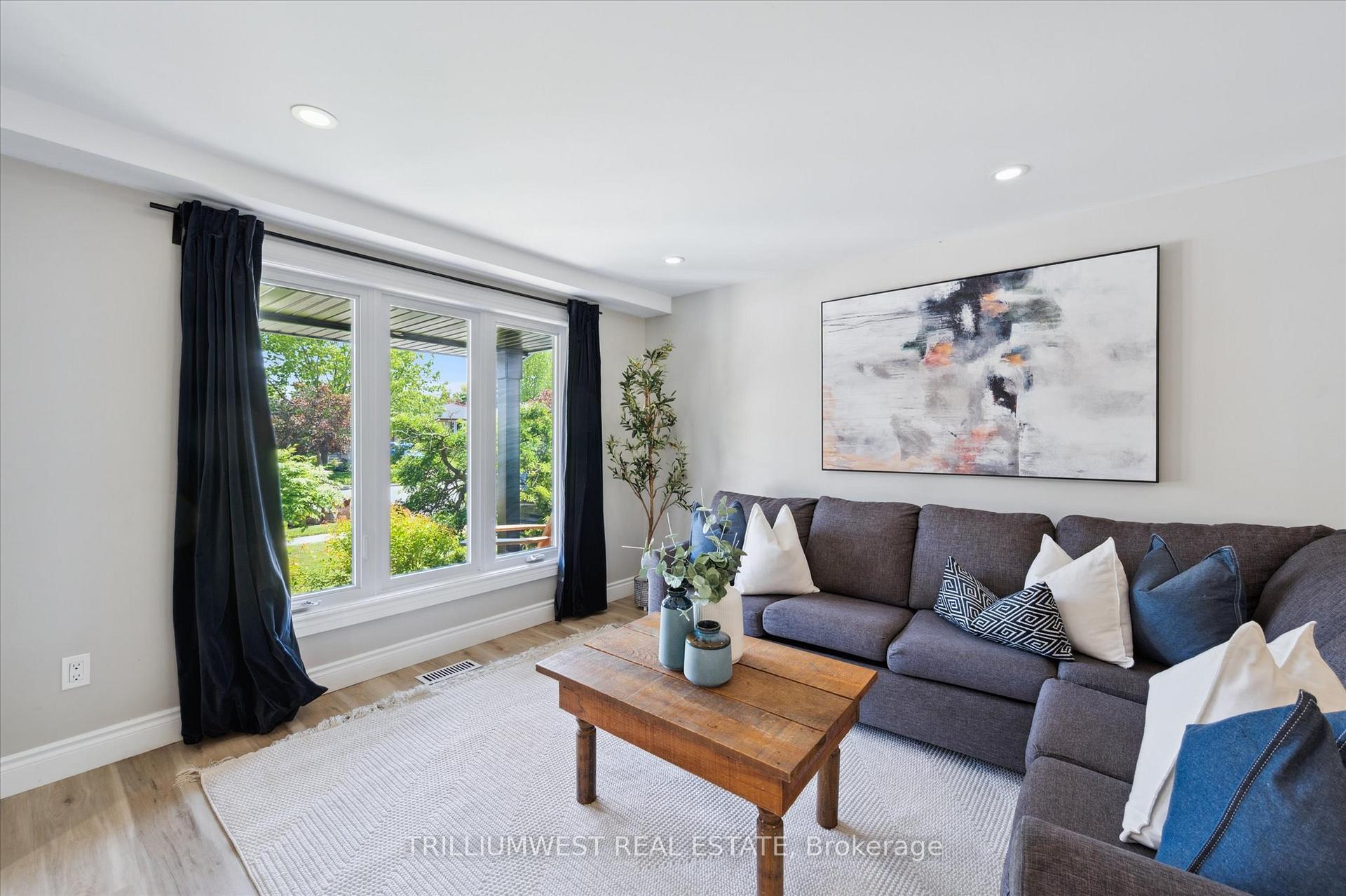 Photo 7 of 296 Conservation Drive, Waterloo — HOMEH