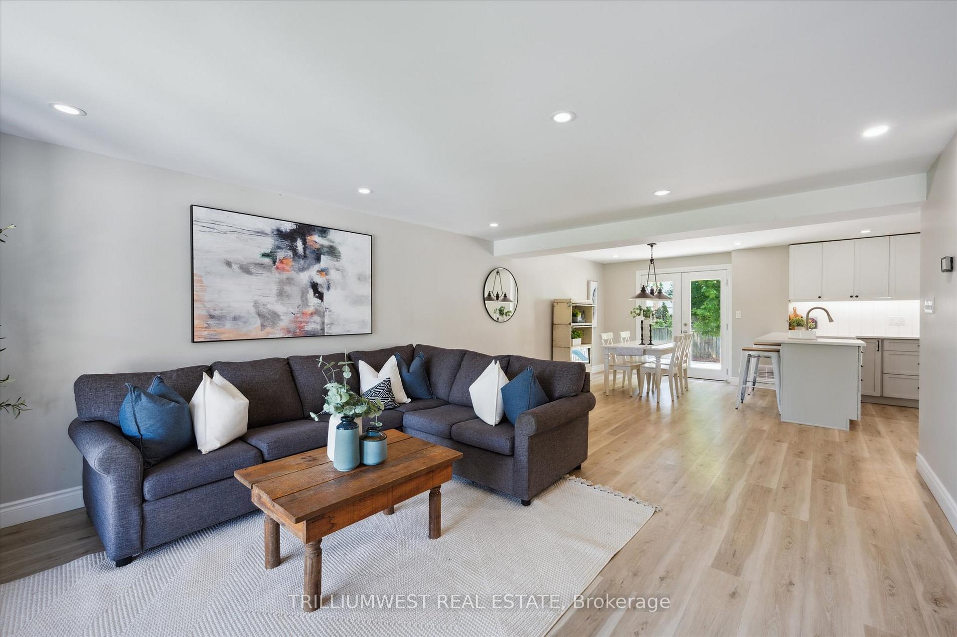 Photo 8 of 296 Conservation Drive, Waterloo — HOMEH