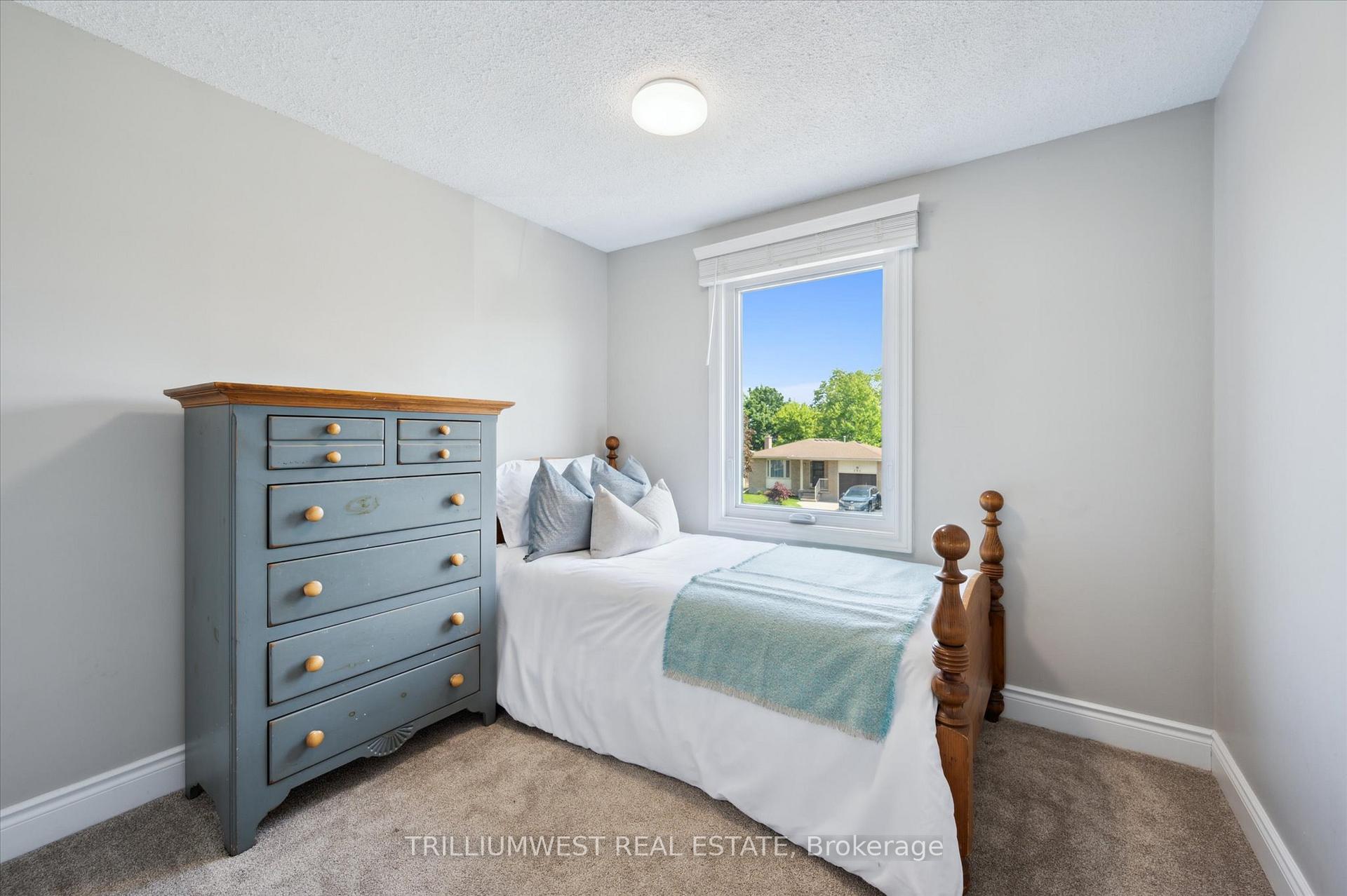 Photo 25 of 296 Conservation Drive, Waterloo — HOMEH