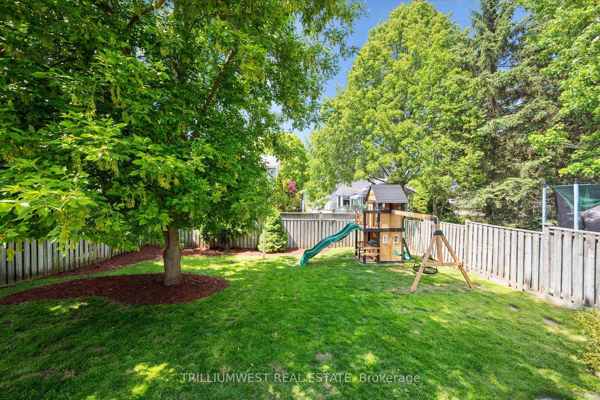 Photo 35 of 296 Conservation Drive, Waterloo — HOMEH