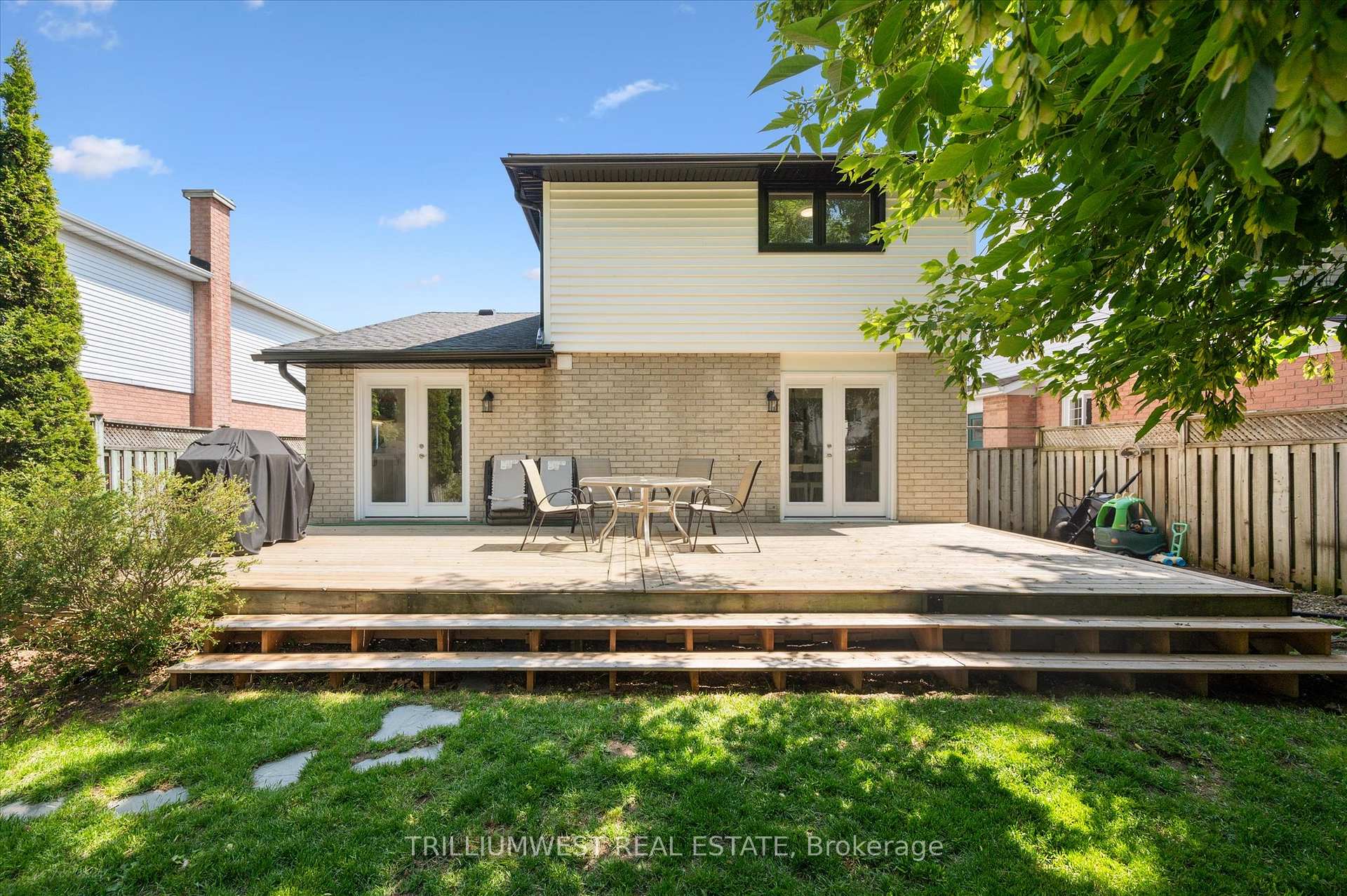 Photo 39 of 296 Conservation Drive, Waterloo — HOMEH