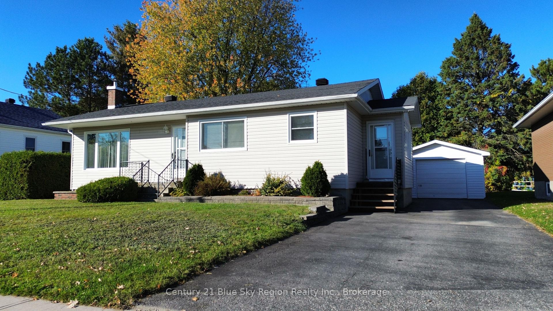 Photo 2 of 197 Salter Street, West Nipissing, Sturgeon Falls — HOMEH