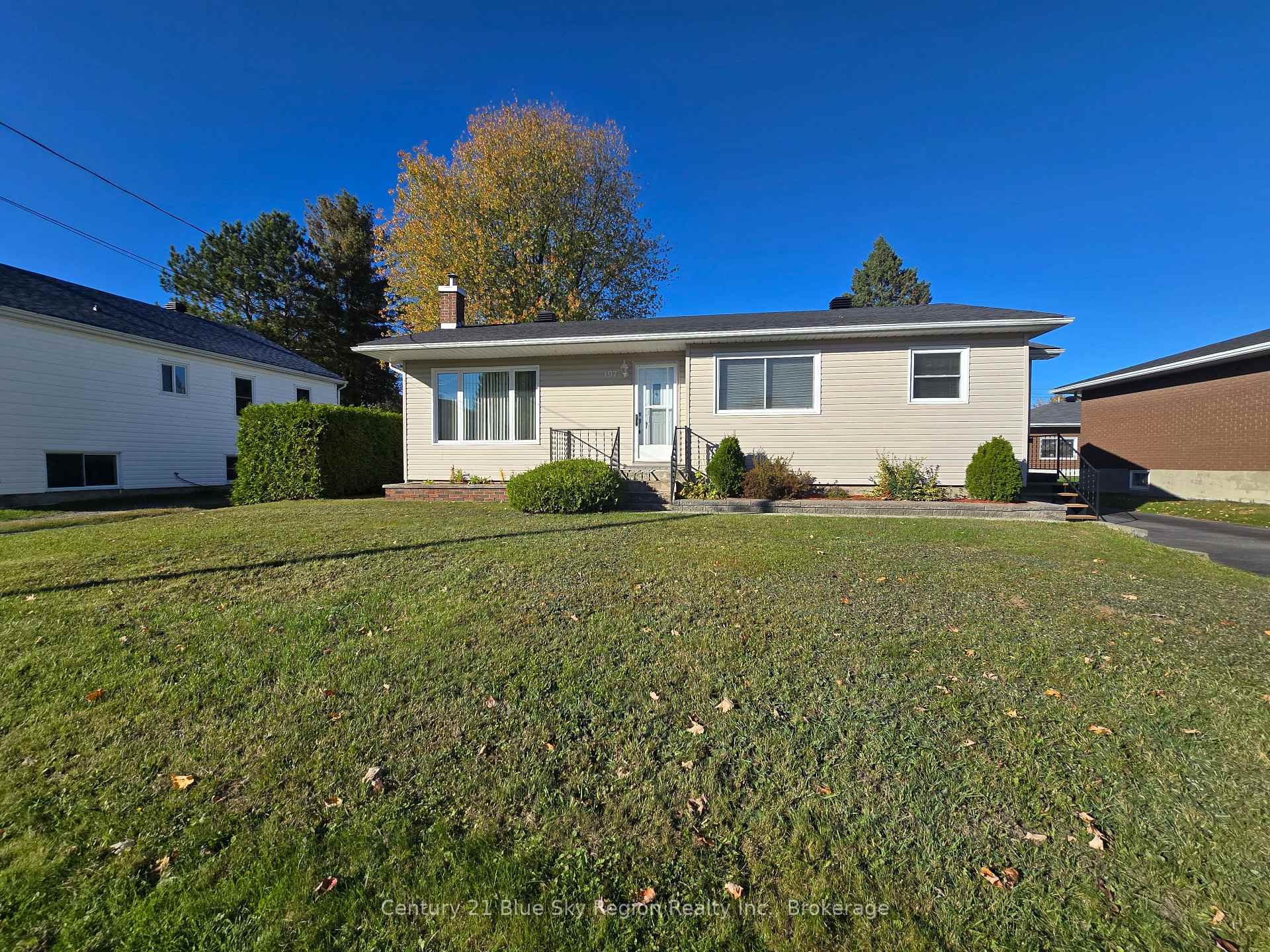 Photo 41 of 197 Salter Street, West Nipissing, Sturgeon Falls — HOMEH