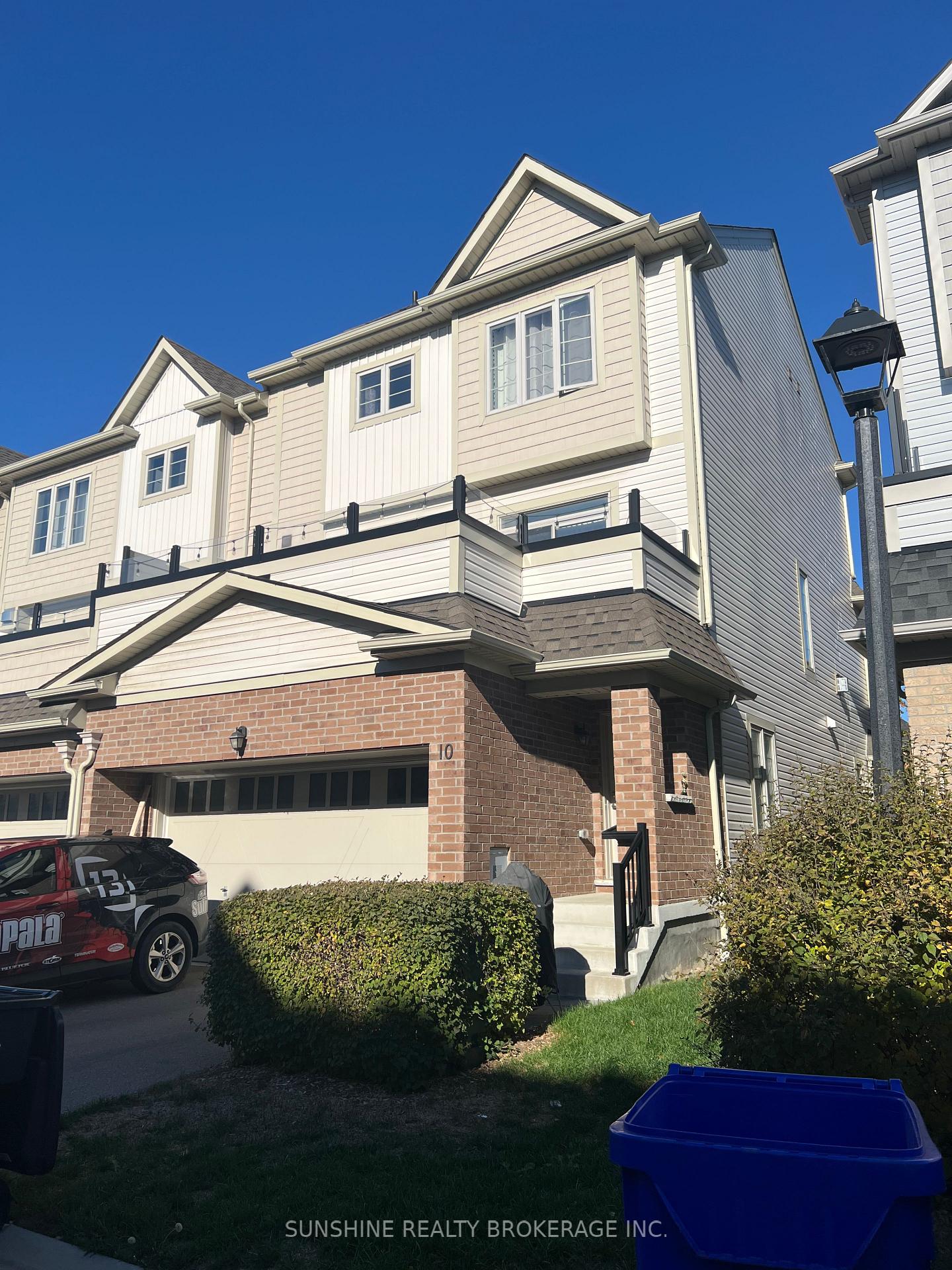 Front of 10 Cornerside Way