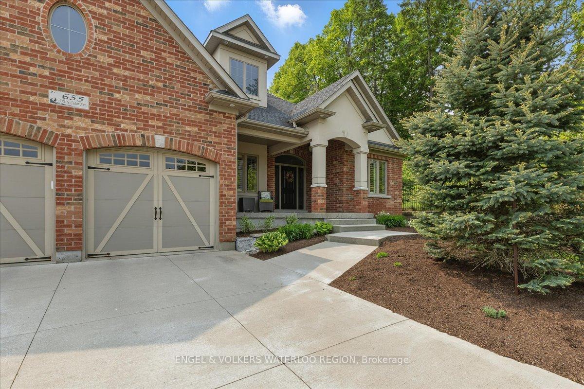 Photo 3 of 655 White Cedar Avenue, Waterloo — HOMEH