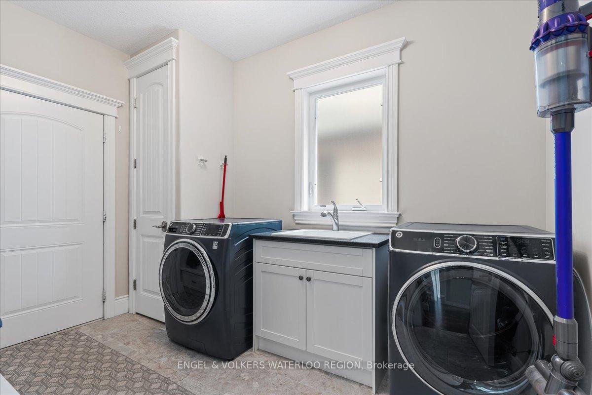 Photo 31 of 655 White Cedar Avenue, Waterloo — HOMEH