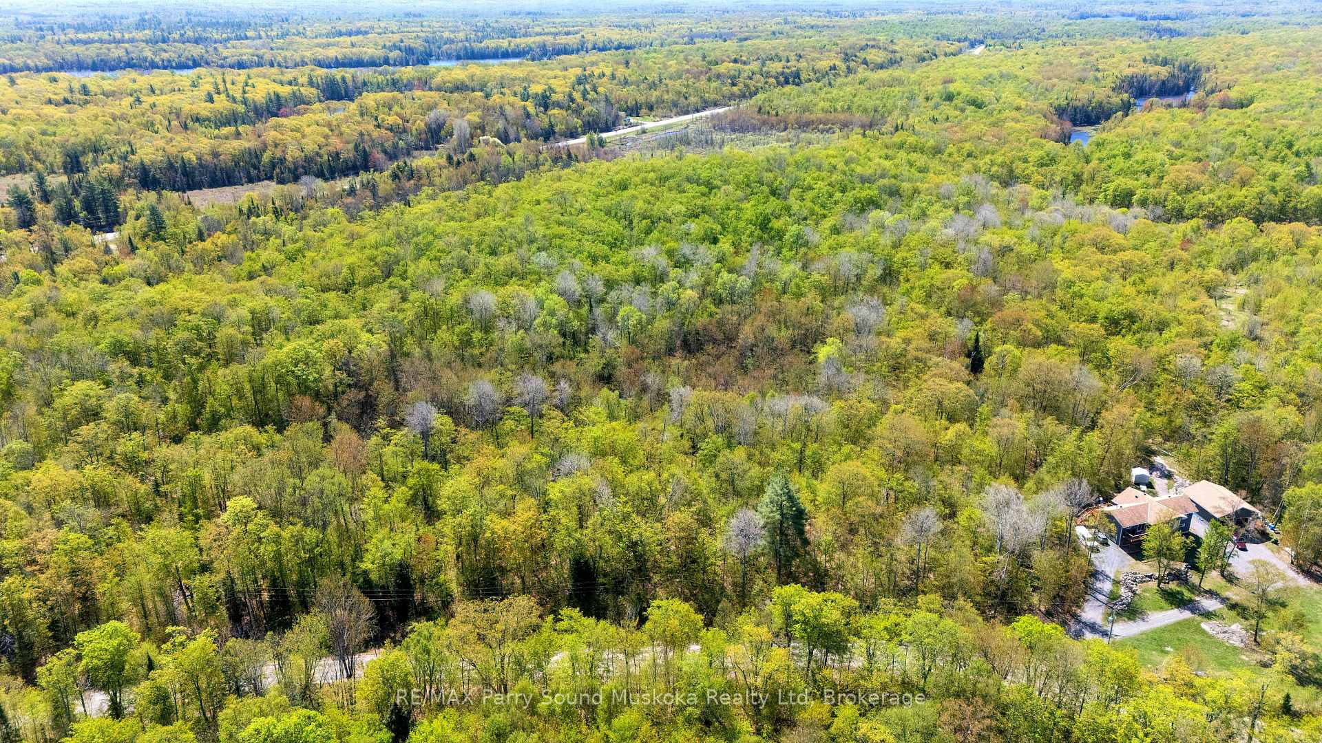 Photo 11 of 1835 Lorimer Lake Road N, Whitestone, Hagerman — HOMEH