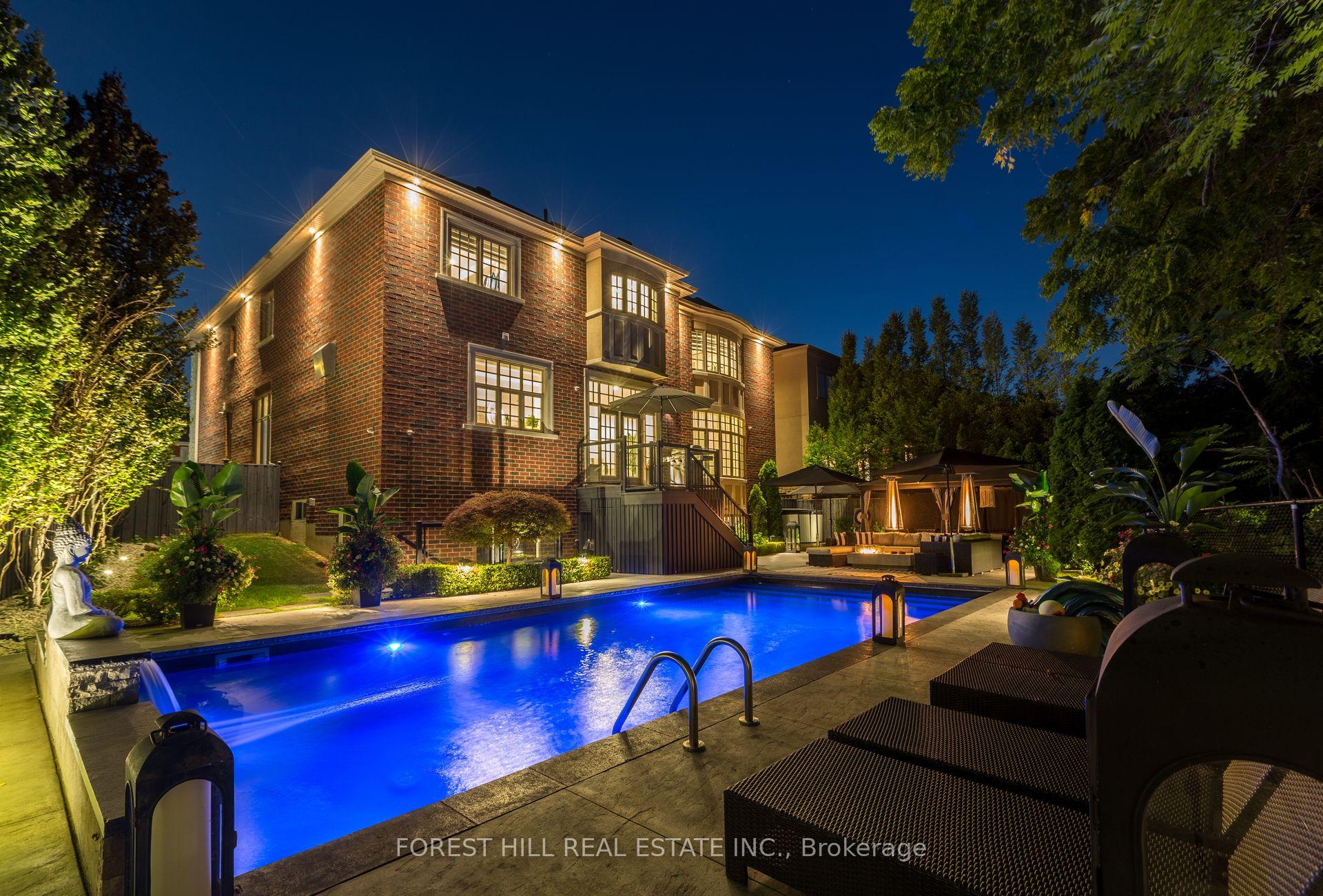 Photo 2 of 55 Woodvalley Crescent, Vaughan, Patterson — HOMEH