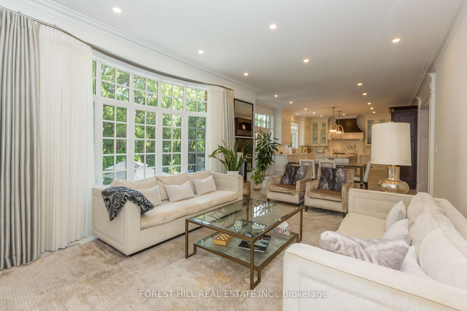 Photo 12 of 55 Woodvalley Crescent, Vaughan, Patterson — HOMEH