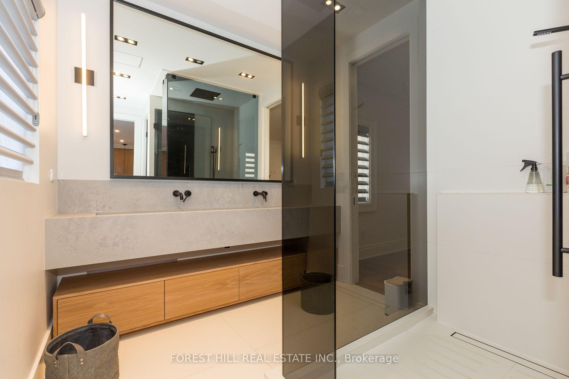 Photo 24 of 55 Woodvalley Crescent, Vaughan, Patterson — HOMEH