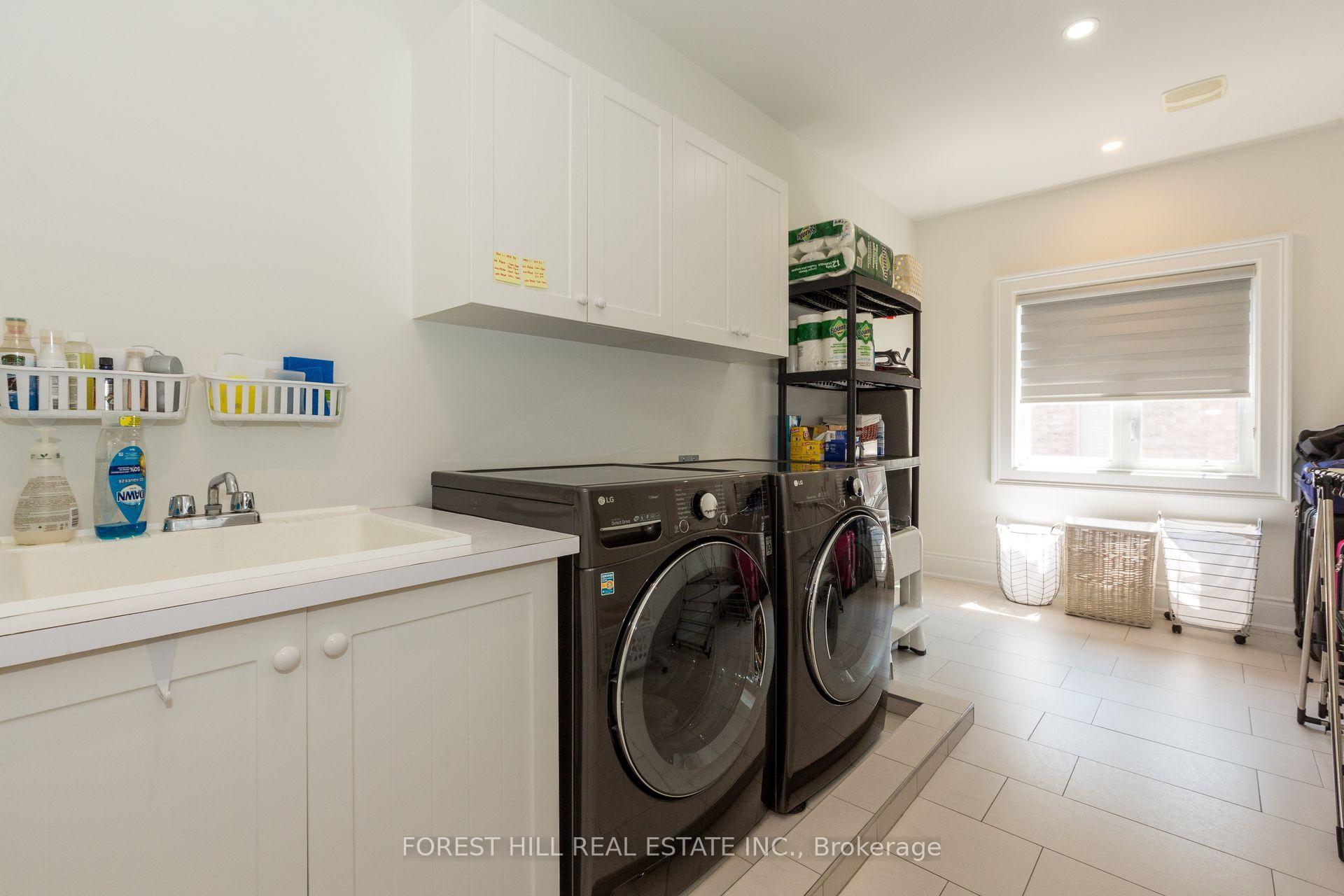 Photo 26 of 55 Woodvalley Crescent, Vaughan, Patterson — HOMEH