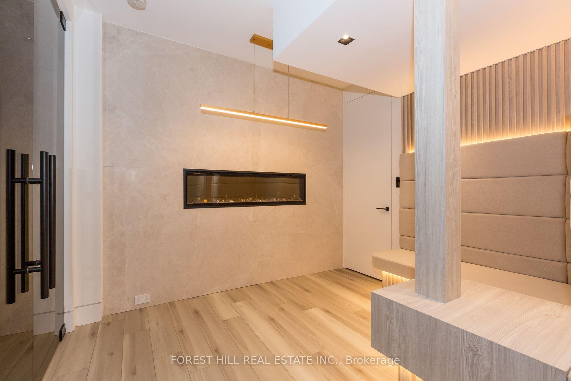 Photo 29 of 55 Woodvalley Crescent, Vaughan, Patterson — HOMEH