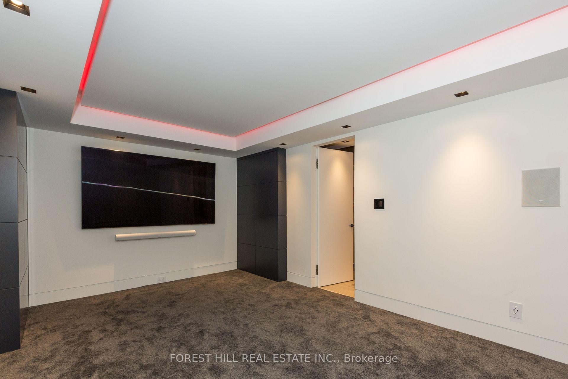 Photo 30 of 55 Woodvalley Crescent, Vaughan, Patterson — HOMEH