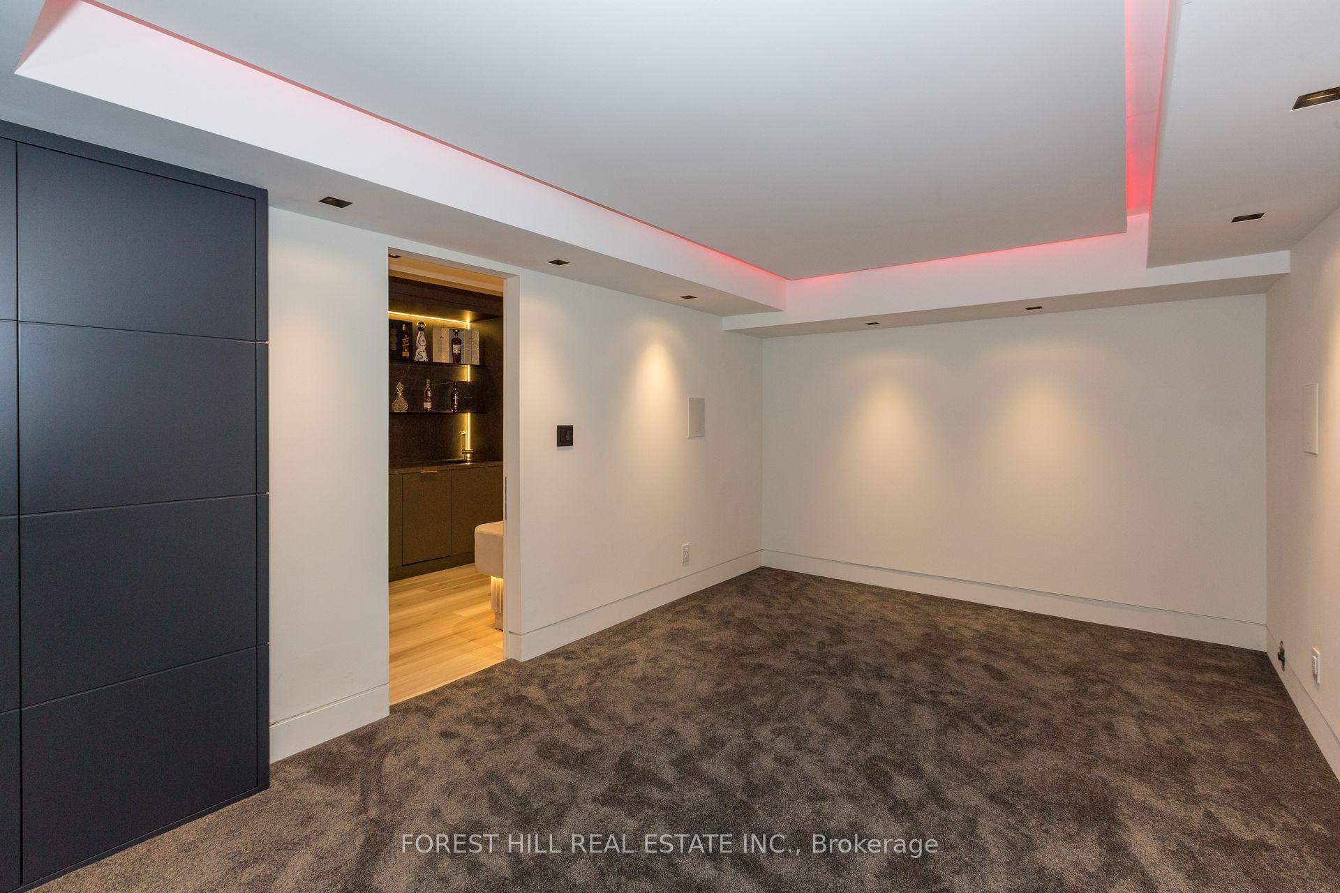 Photo 31 of 55 Woodvalley Crescent, Vaughan, Patterson — HOMEH