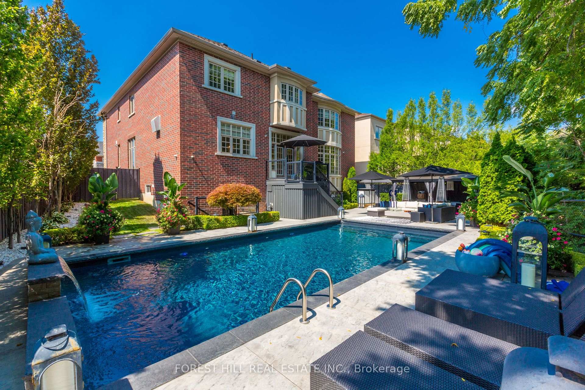 Photo 46 of 55 Woodvalley Crescent, Vaughan, Patterson — HOMEH