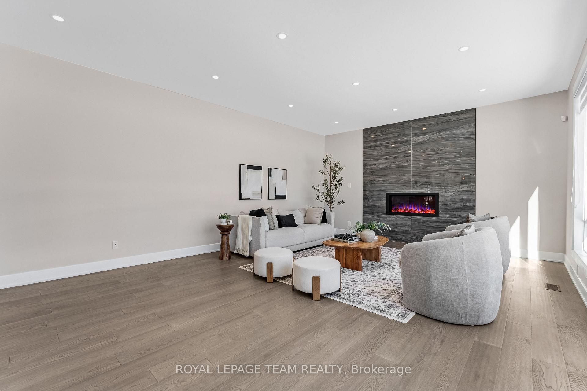 Photo 6 of 1898 Barnhart Place, Ottawa, Alta Vista/Faircrest Heights — HOMEH