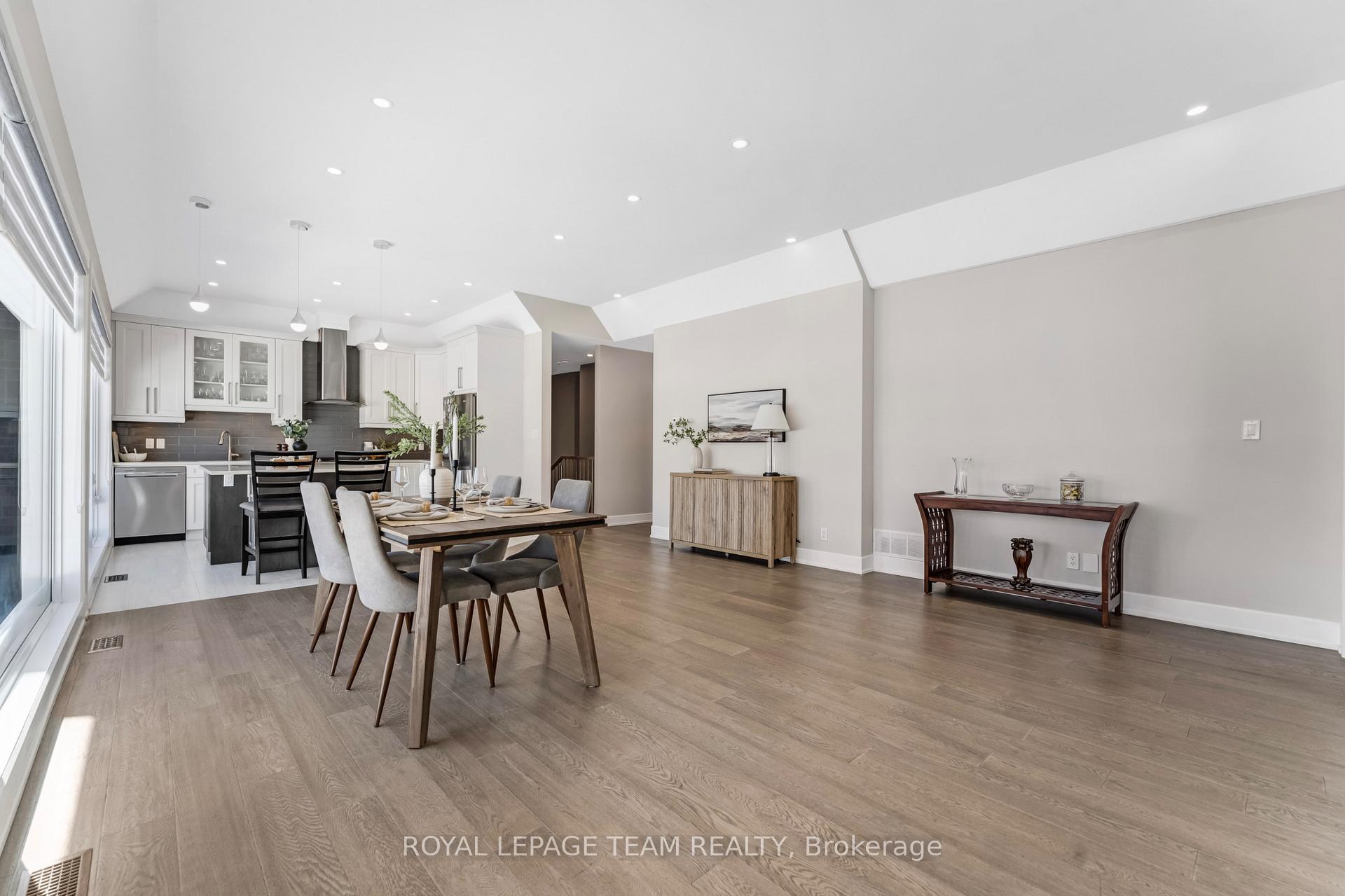 Photo 8 of 1898 Barnhart Place, Ottawa, Alta Vista/Faircrest Heights — HOMEH