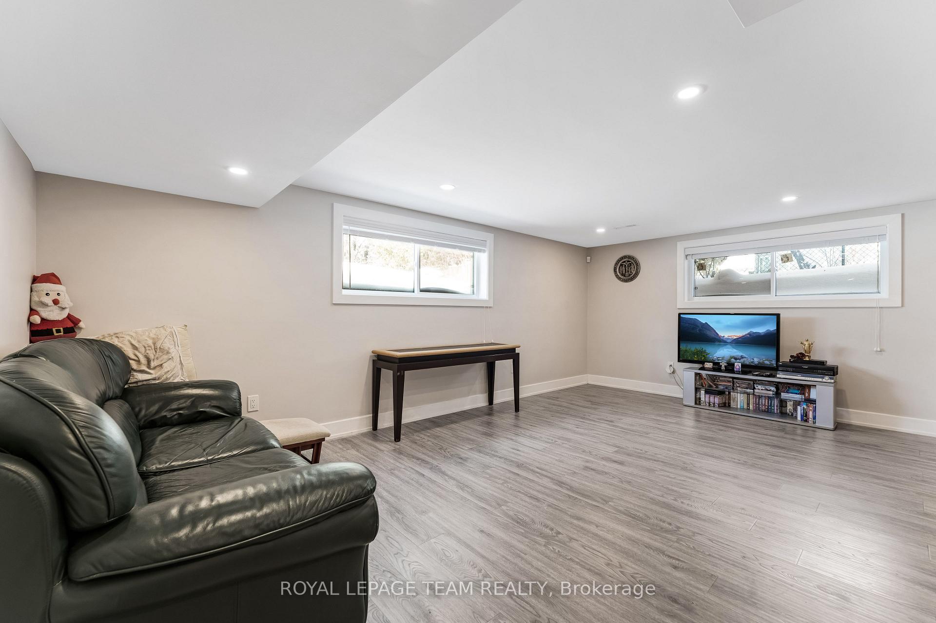 Photo 40 of 1898 Barnhart Place, Ottawa, Alta Vista/Faircrest Heights — HOMEH