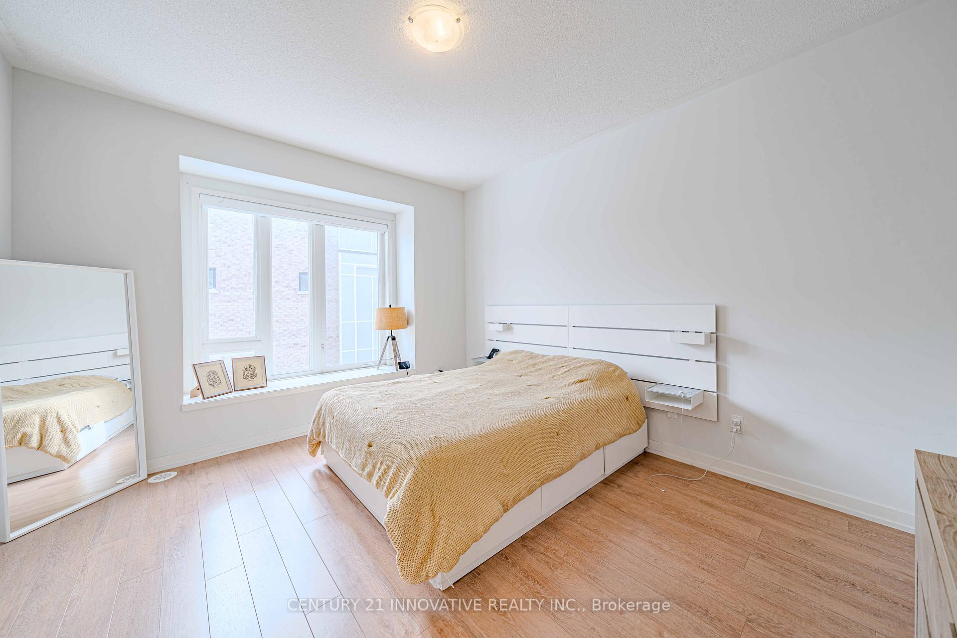 Photo 19 of 144 Salterton Circle, Vaughan, Maple — HOMEH