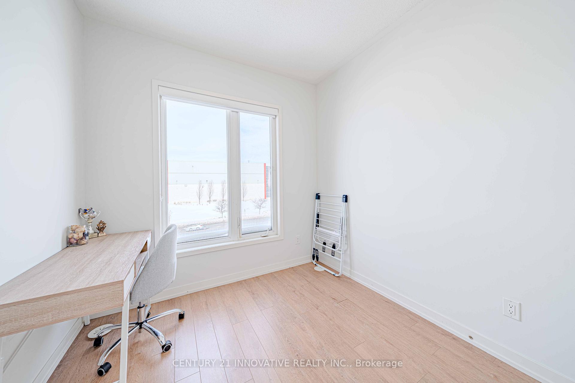 Photo 22 of 144 Salterton Circle, Vaughan, Maple — HOMEH