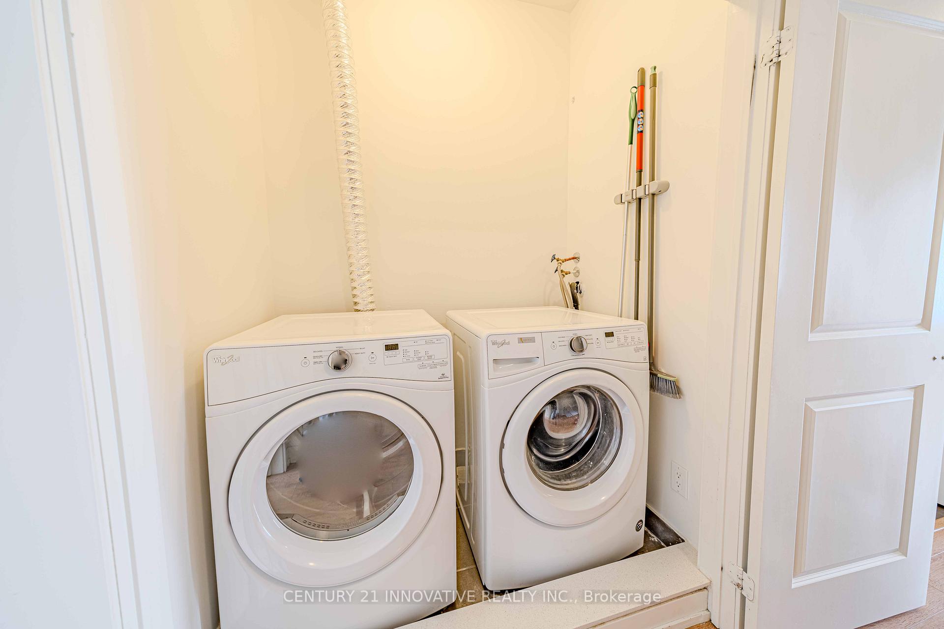 Photo 26 of 144 Salterton Circle, Vaughan, Maple — HOMEH