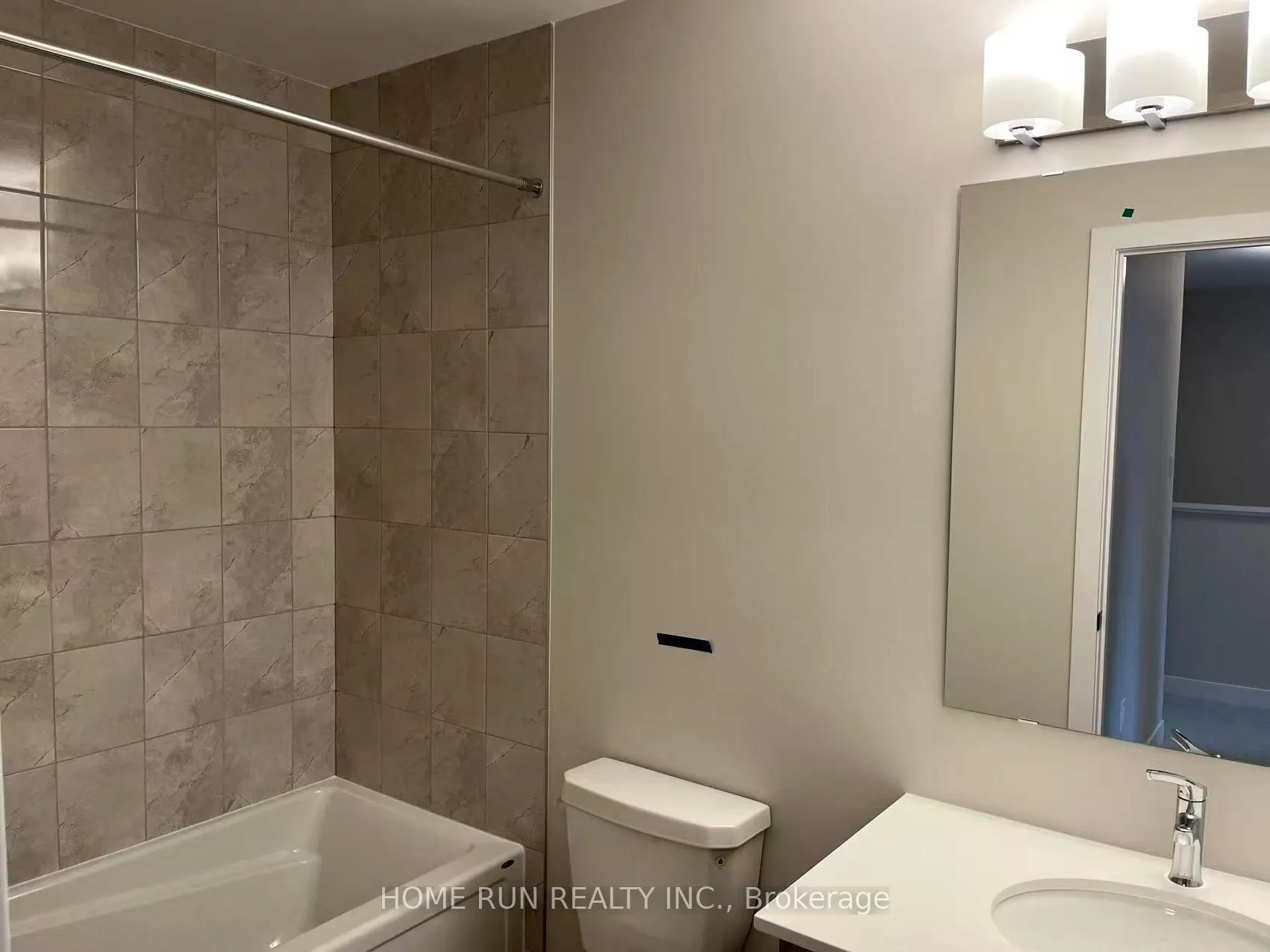 Photo 8 of 379 Les Emmerson Drive, Ottawa, Barrhaven - Strandherd — HOMEH