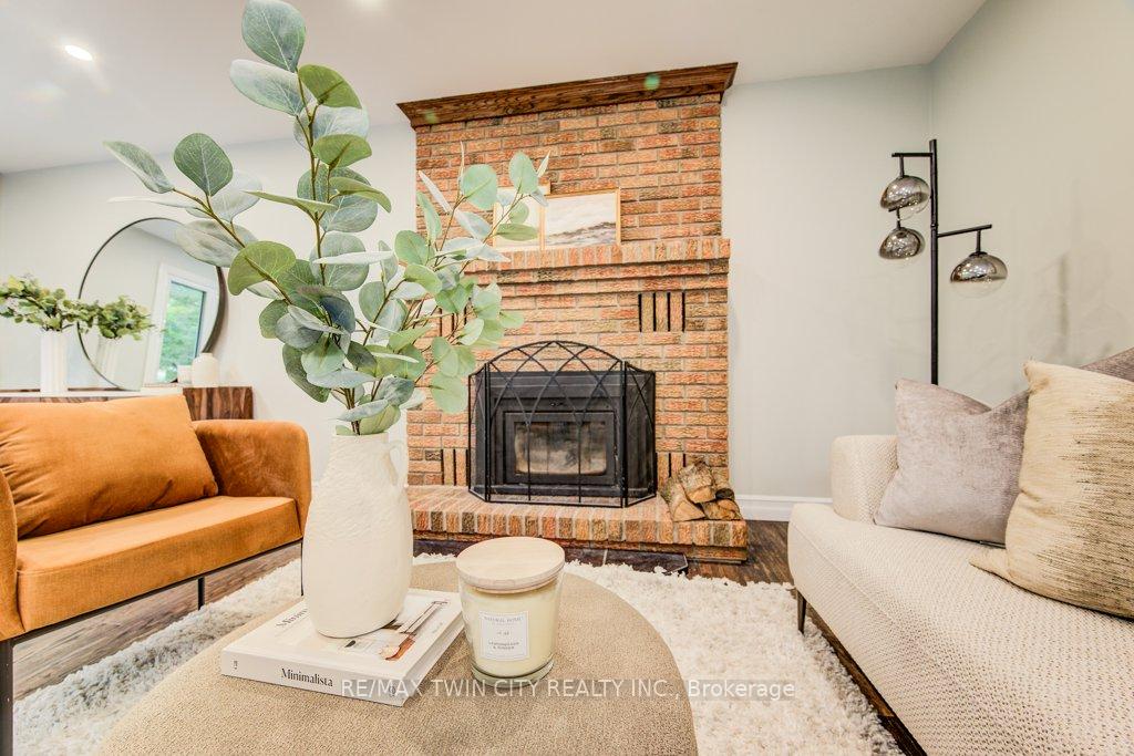 Photo 6 of 367 Westridge Drive, Waterloo — HOMEH