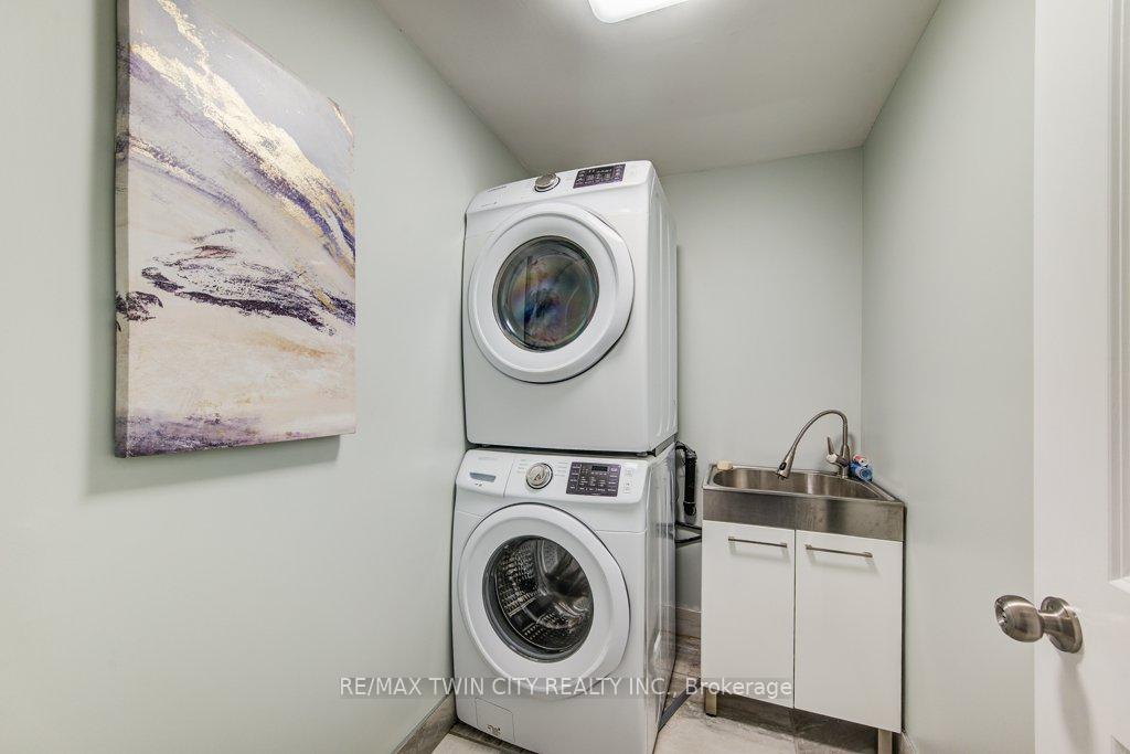 Photo 18 of 367 Westridge Drive, Waterloo — HOMEH