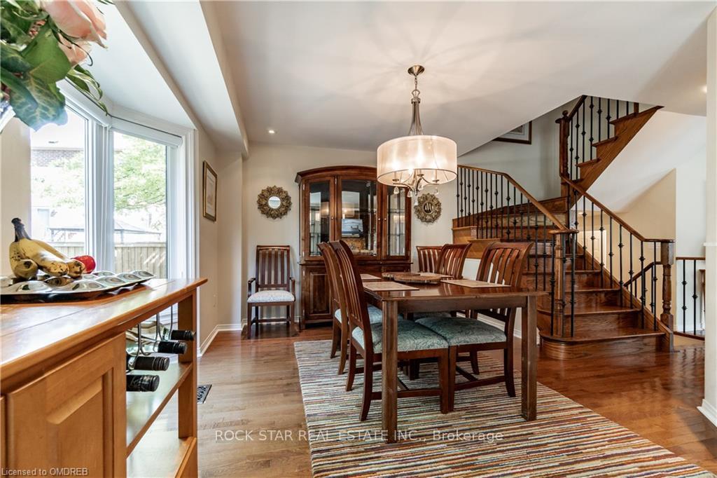 Photo 9 of 88 Treasure Road, Vaughan, Maple — HOMEH