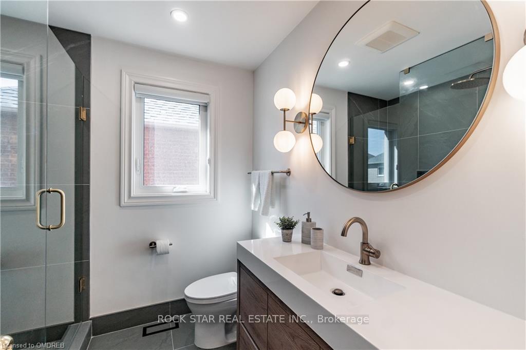 Photo 15 of 88 Treasure Road, Vaughan, Maple — HOMEH
