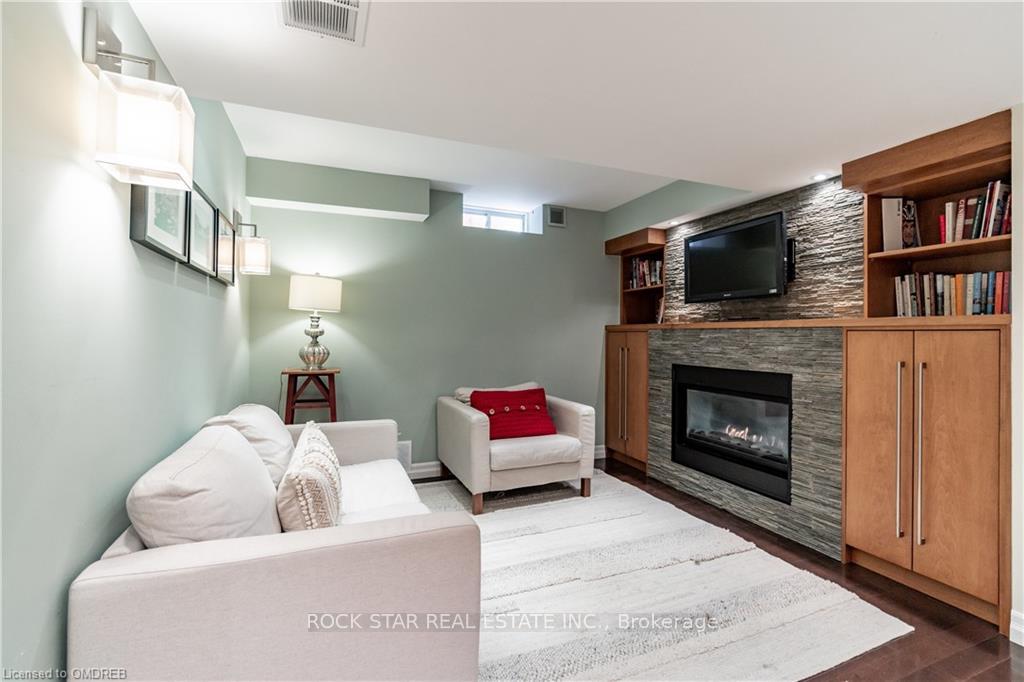 Photo 26 of 88 Treasure Road, Vaughan, Maple — HOMEH