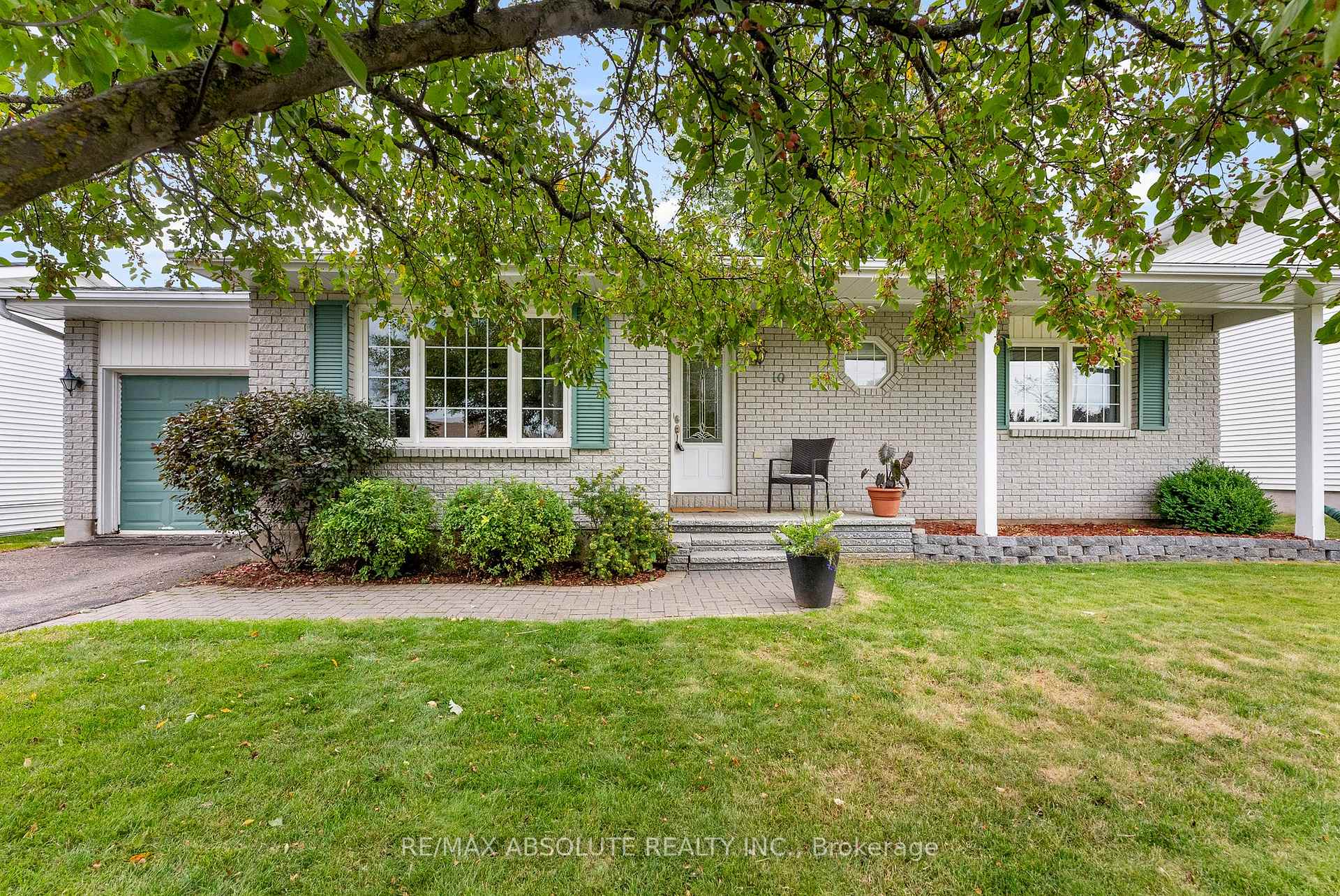 Photo 1 of 10 Maple Drive, Arnprior — HOMEH