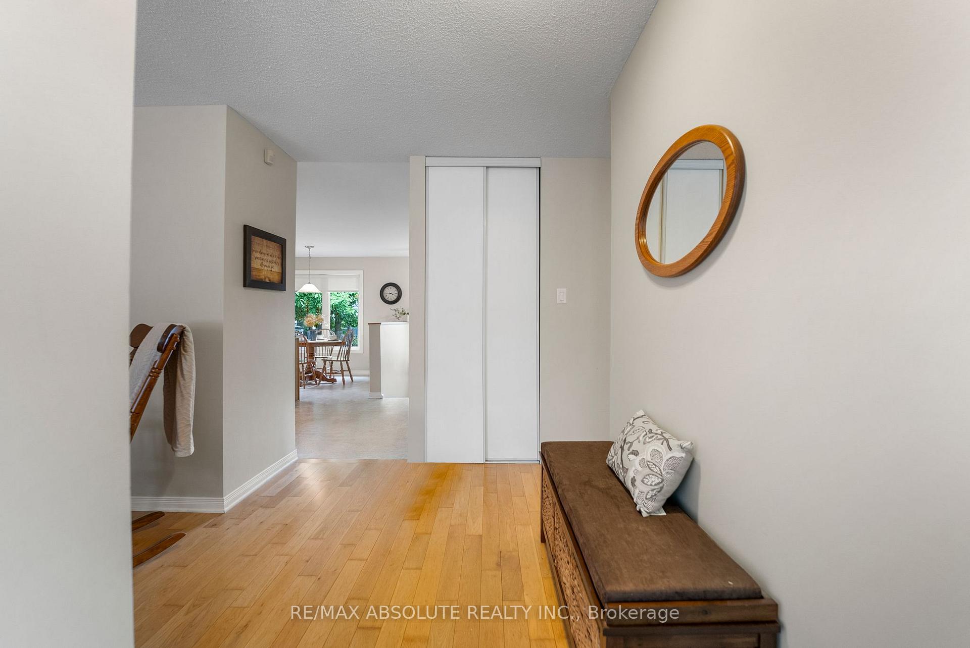 Photo 3 of 10 Maple Drive, Arnprior — HOMEH