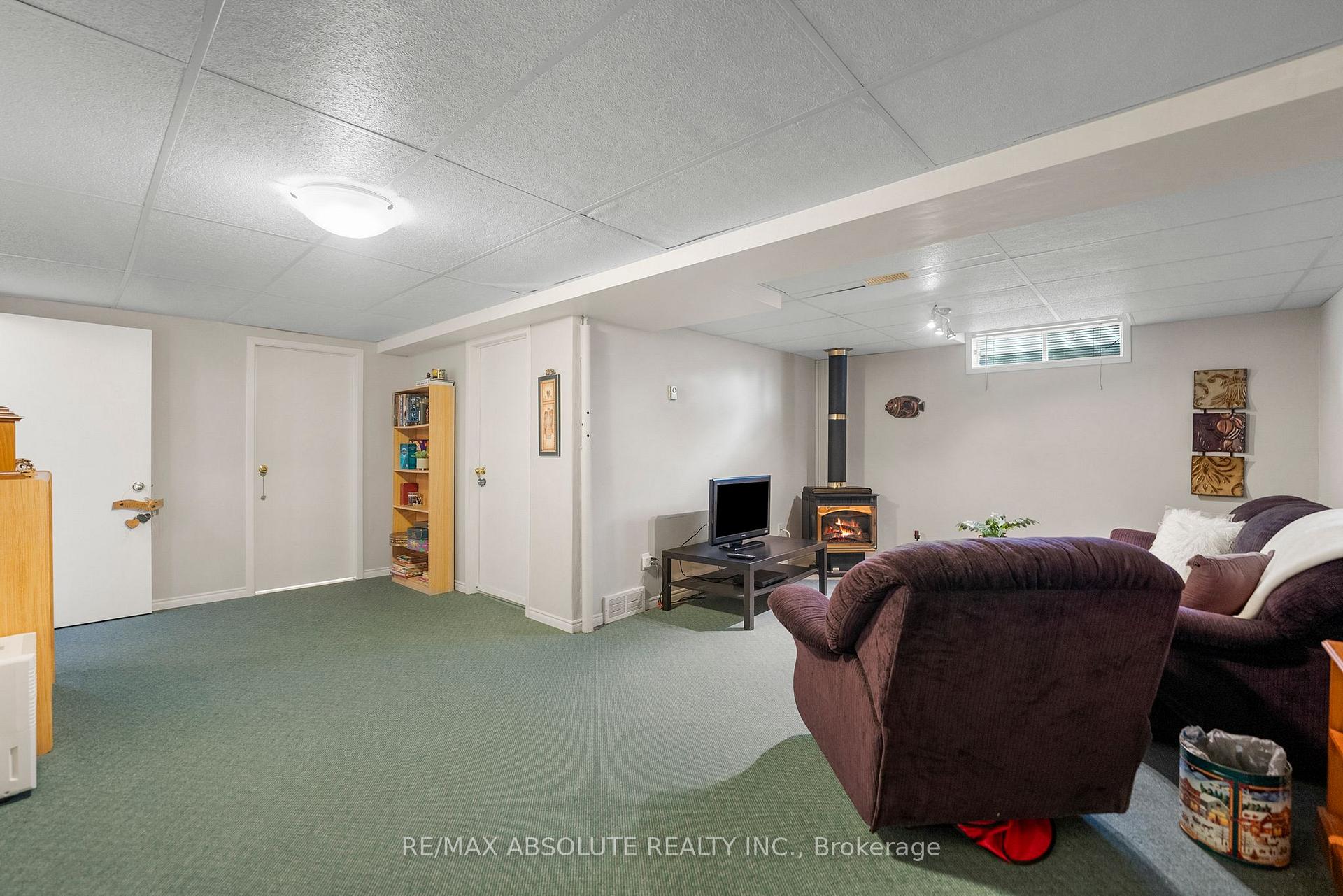 Photo 20 of 10 Maple Drive, Arnprior — HOMEH