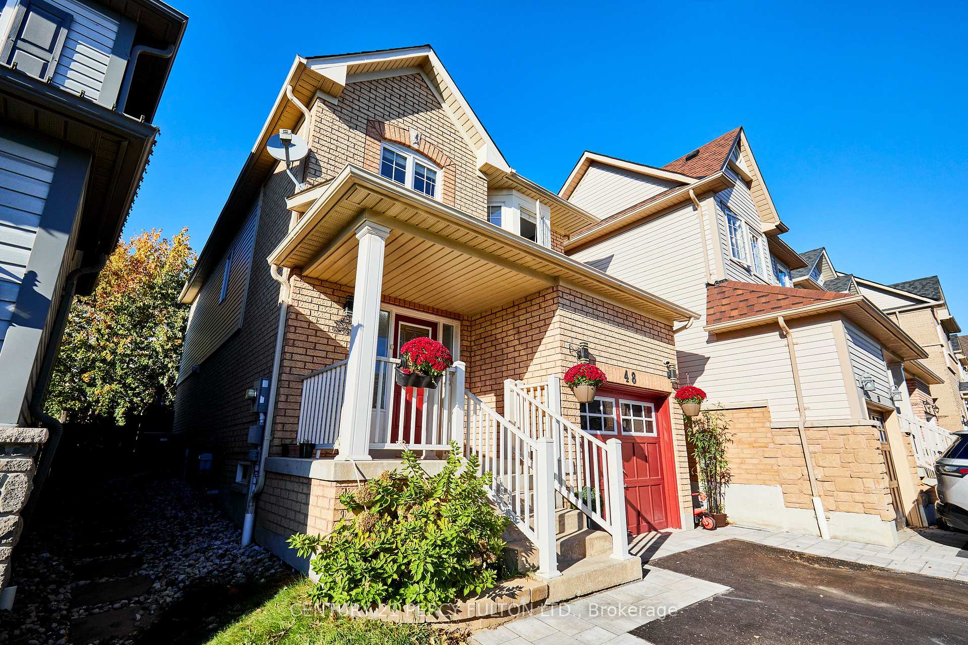 Photo 2 of 48 Bettina Place, Whitby, Rolling Acres — HOMEH