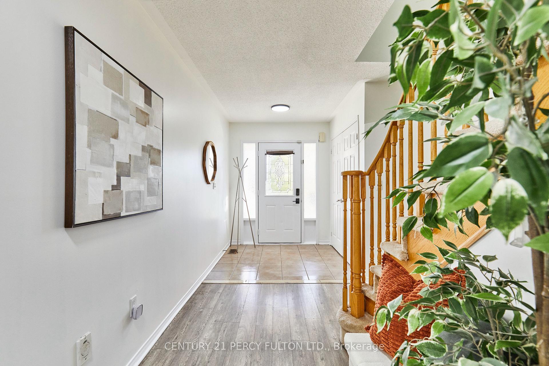 Photo 4 of 48 Bettina Place, Whitby, Rolling Acres — HOMEH