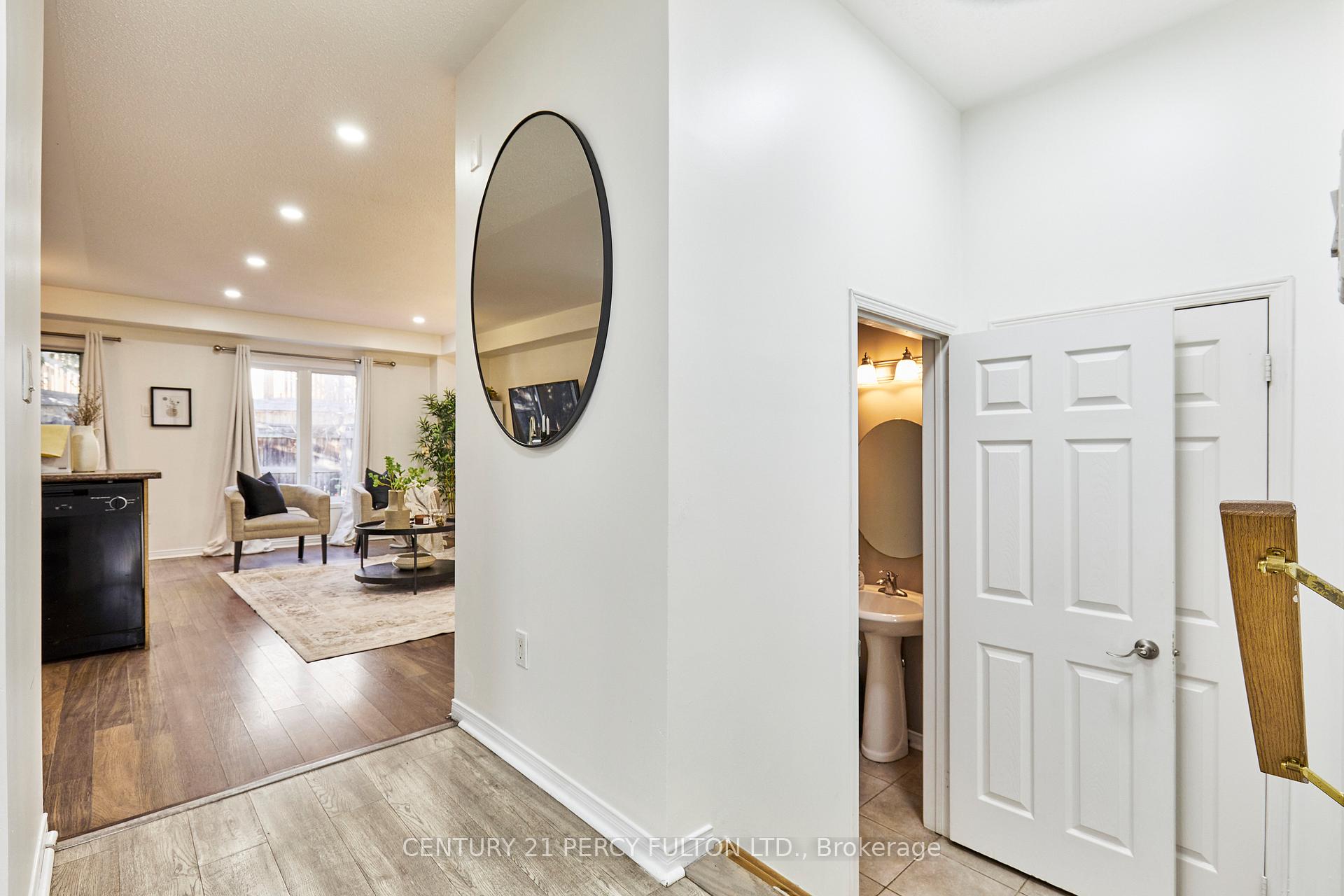 Photo 5 of 48 Bettina Place, Whitby, Rolling Acres — HOMEH