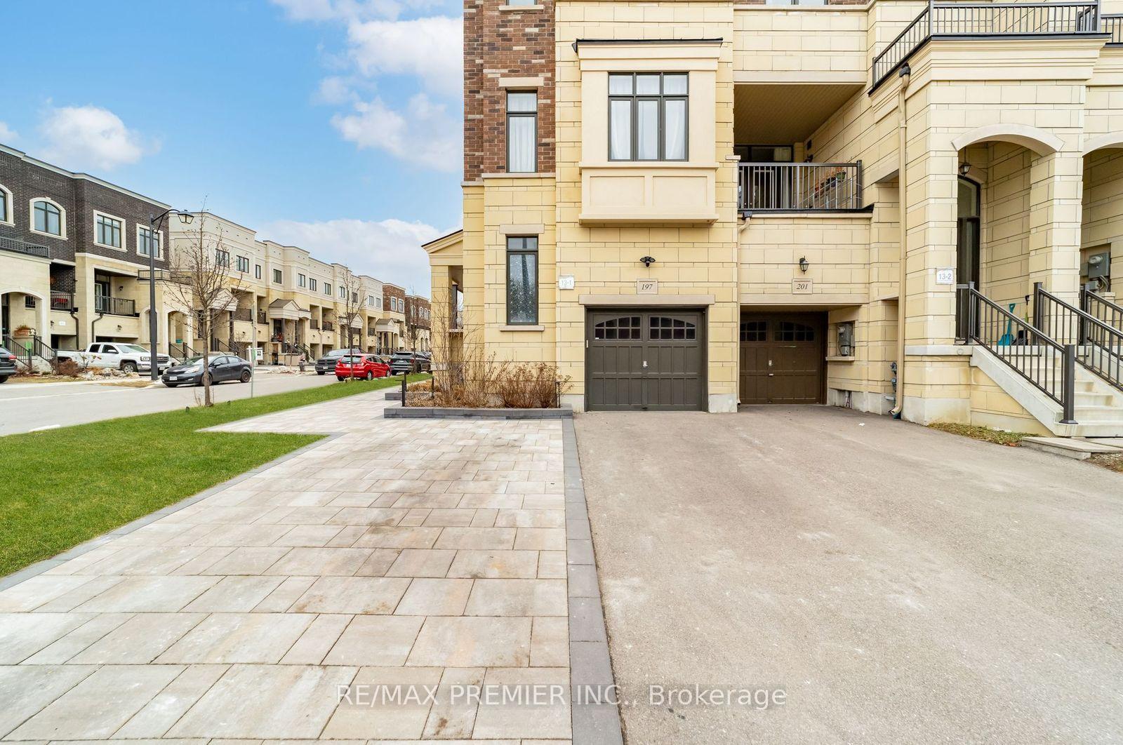 Photo 22 of 197 Arianna Crescent, Vaughan, Patterson — HOMEH
