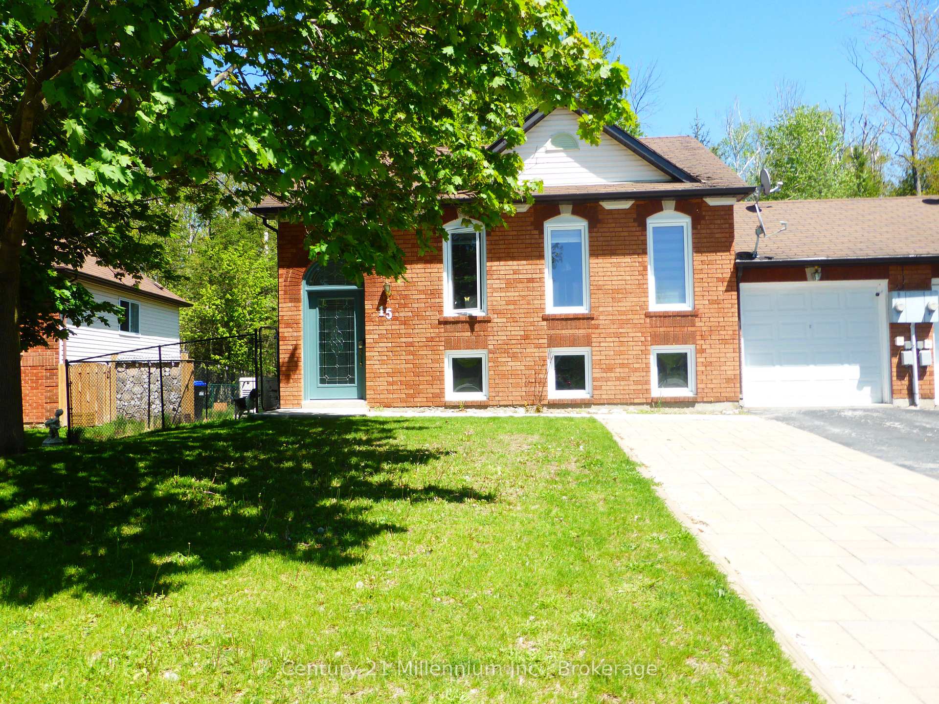 Photo 1 of 15 Harbour Crescent, Wasaga Beach — HOMEH