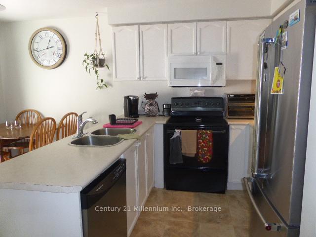 Photo 7 of 15 Harbour Crescent, Wasaga Beach — HOMEH