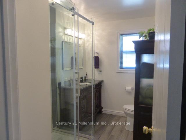 Photo 11 of 15 Harbour Crescent, Wasaga Beach — HOMEH