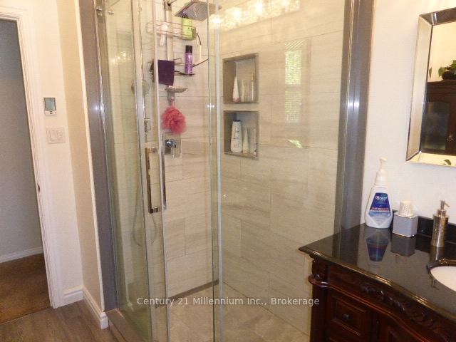 Photo 12 of 15 Harbour Crescent, Wasaga Beach — HOMEH