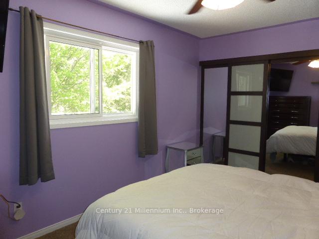 Photo 14 of 15 Harbour Crescent, Wasaga Beach — HOMEH