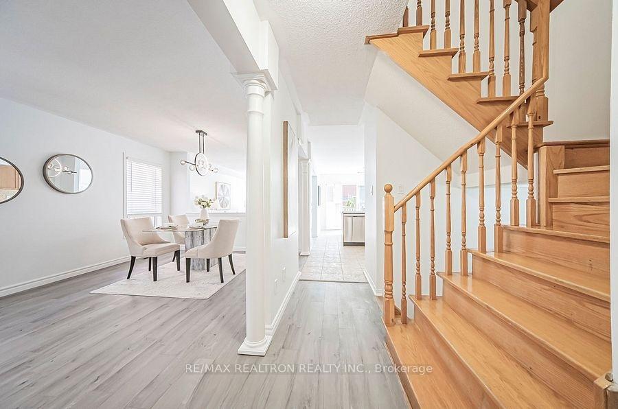 Photo 6 of 67 Monteith Crescent, Vaughan, Maple — HOMEH