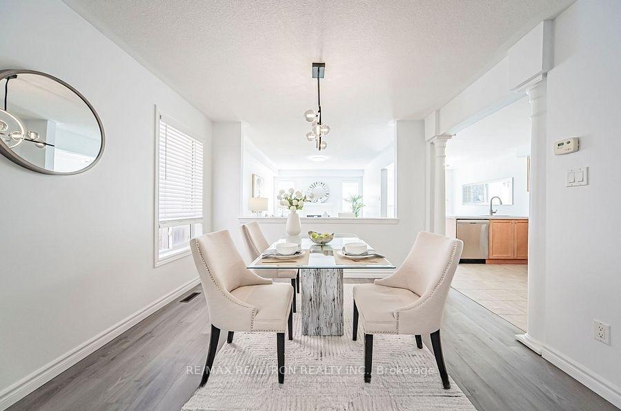 Photo 10 of 67 Monteith Crescent, Vaughan, Maple — HOMEH